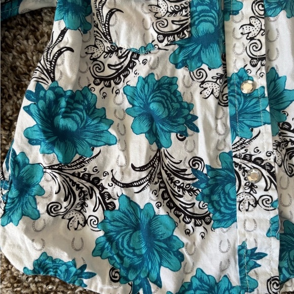 Cowgirl Hardware | Girl's Blue Floral Rhinestone Button Down Shirt Size 2T - Picture 2 of 8